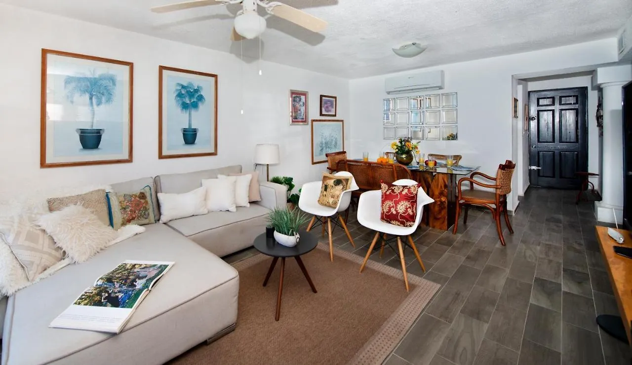 Cozy Ocean Front Penthouse At Marlin Beach Apartment Cancun Mexico
