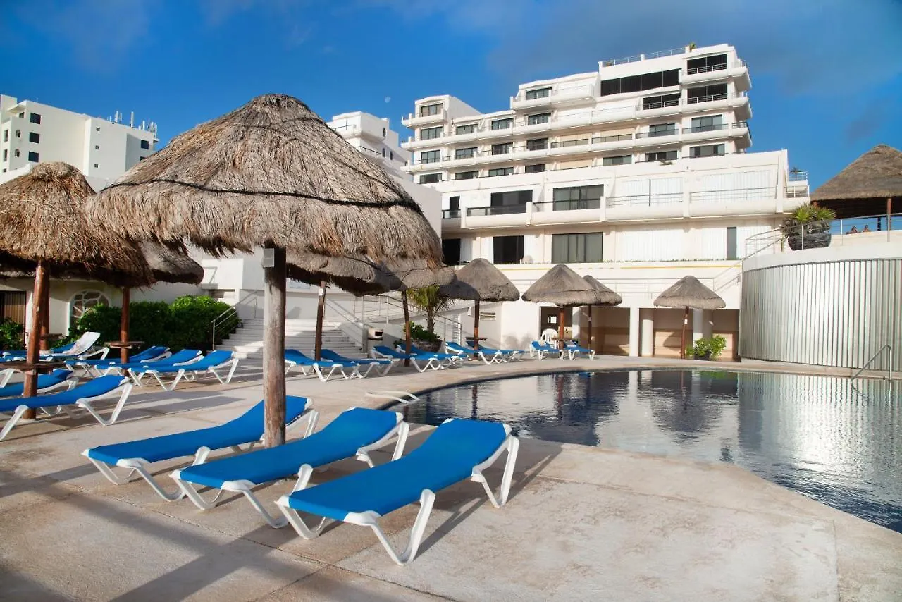 Cozy Ocean Front Penthouse At Marlin Beach Apartment Cancun Mexico